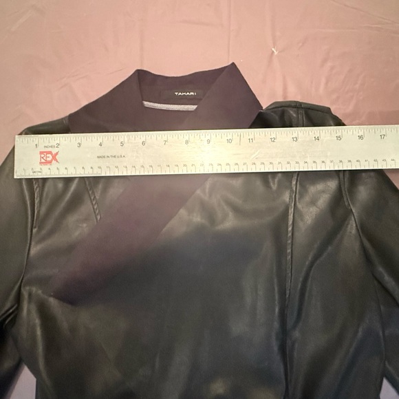 Tahari Black Vegan Leather Jacket w/open Draped Collar Size Small - Picture 5 of 10